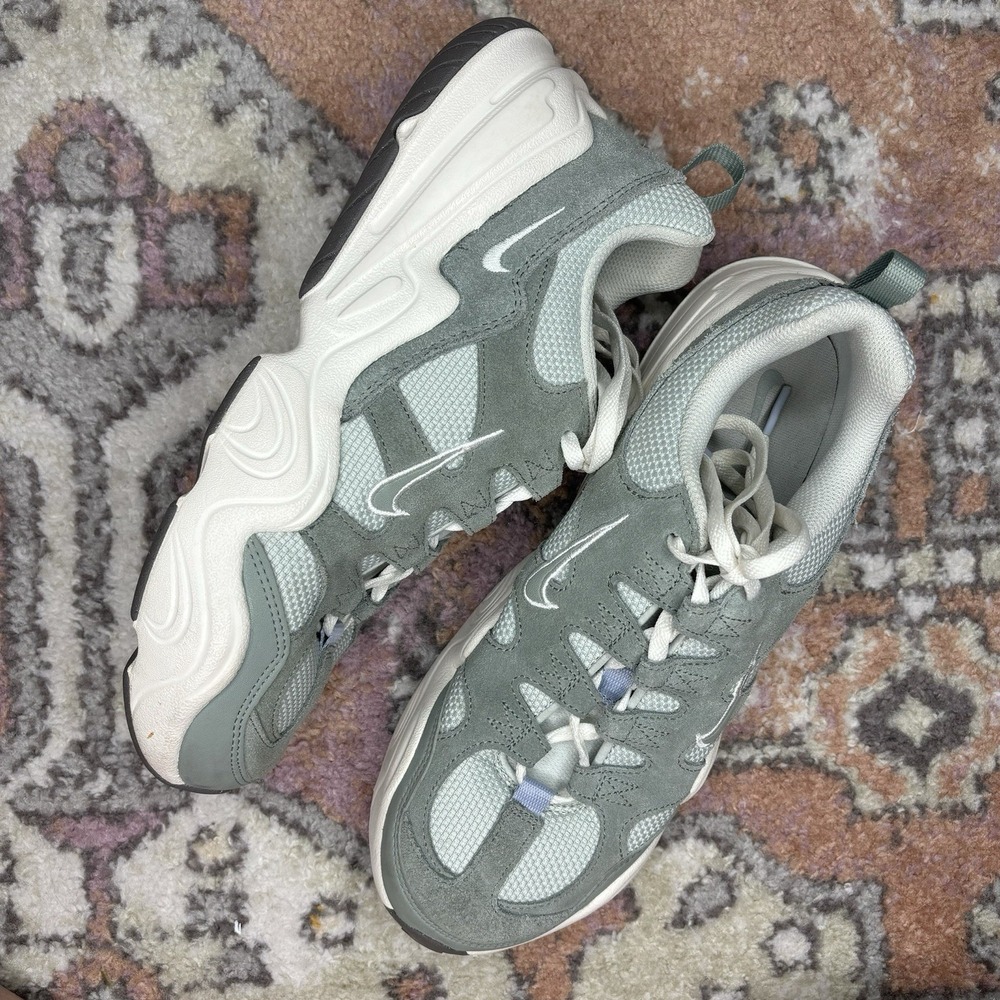 Nike Tech Hera Mica Green Women 10 DR9761 Sneakers Chunky Retro Running Suede